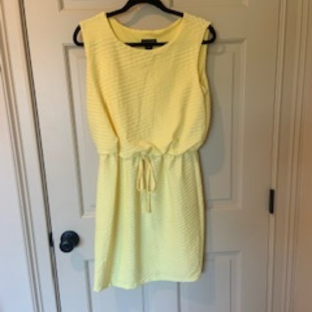 Yellow dress